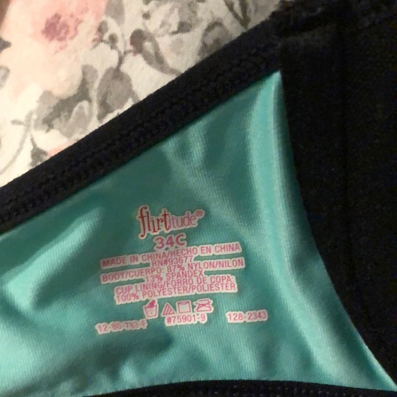 Bra - Picture 2 of 3